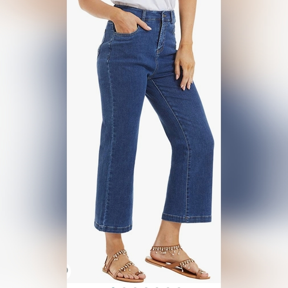 Casual Classic Flared Jeans - Picture 2 of 6